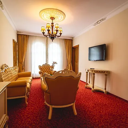 Casino & Admiral Skofije Hotel