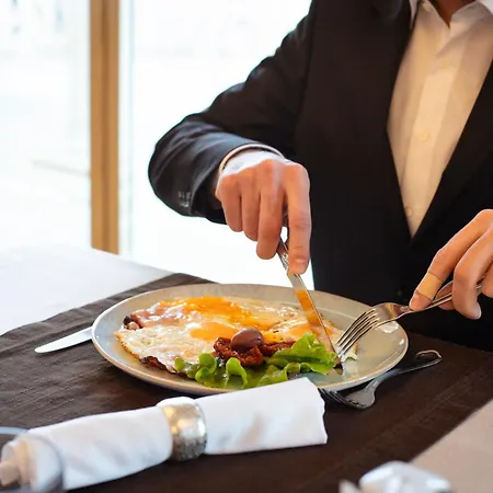 Casino & Admiral Skofije Hotel 4*