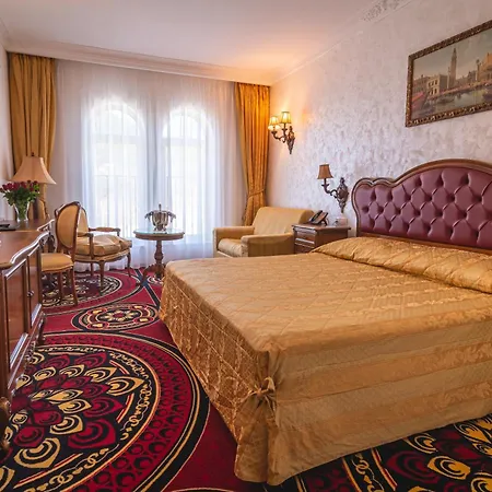 Hotel Casino & Admiral Skofije 4*