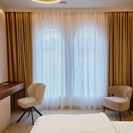 Casino & Admiral Skofije Otel Zgornje Skofije