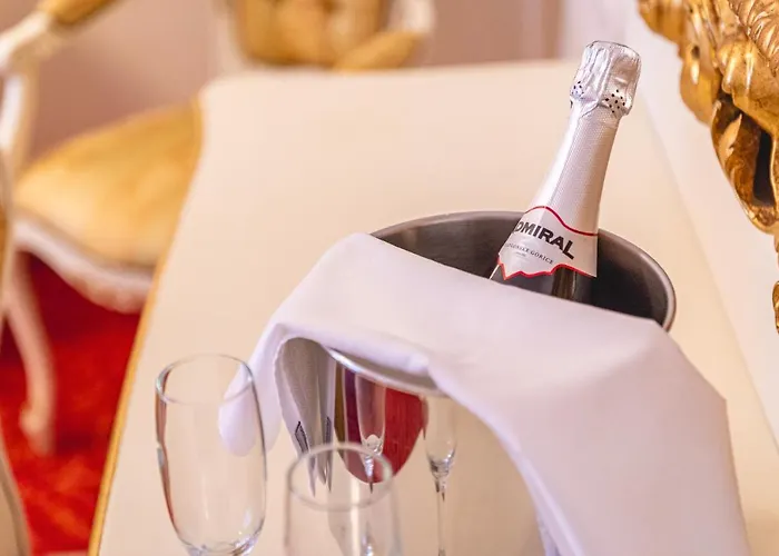 Hotel Casino & Admiral Skofije 4*