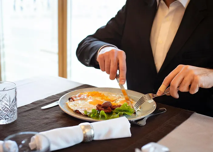 Casino & Admiral Skofije Hotel 4*