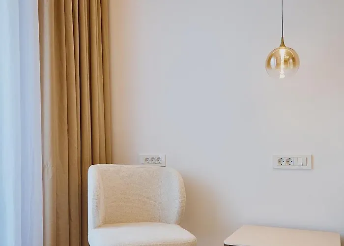 Casino & Admiral Skofije Hotel