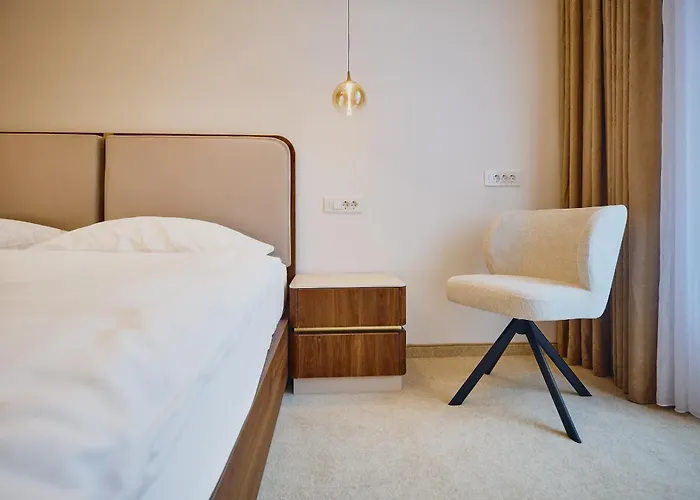 Casino & Admiral Skofije 4*