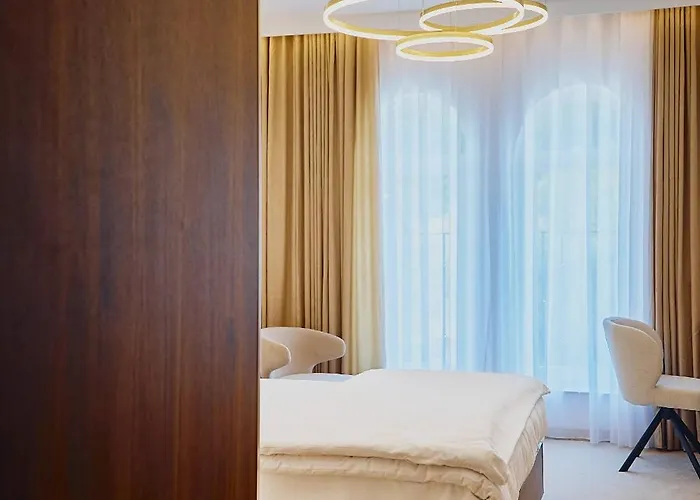 Casino & Admiral Skofije