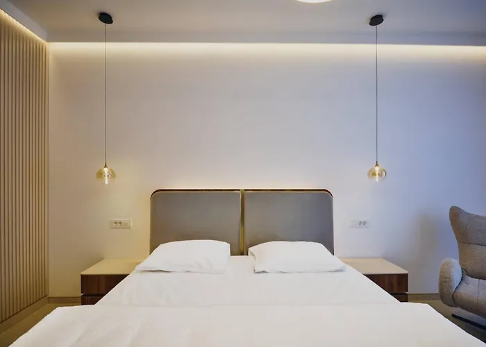 Casino & Admiral Skofije Hotel