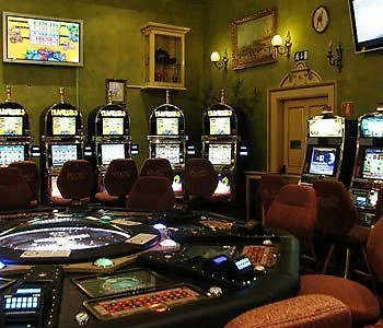 Casino & Admiral Skofije Hotel