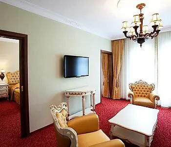 Casino & Admiral Skofije Hotel